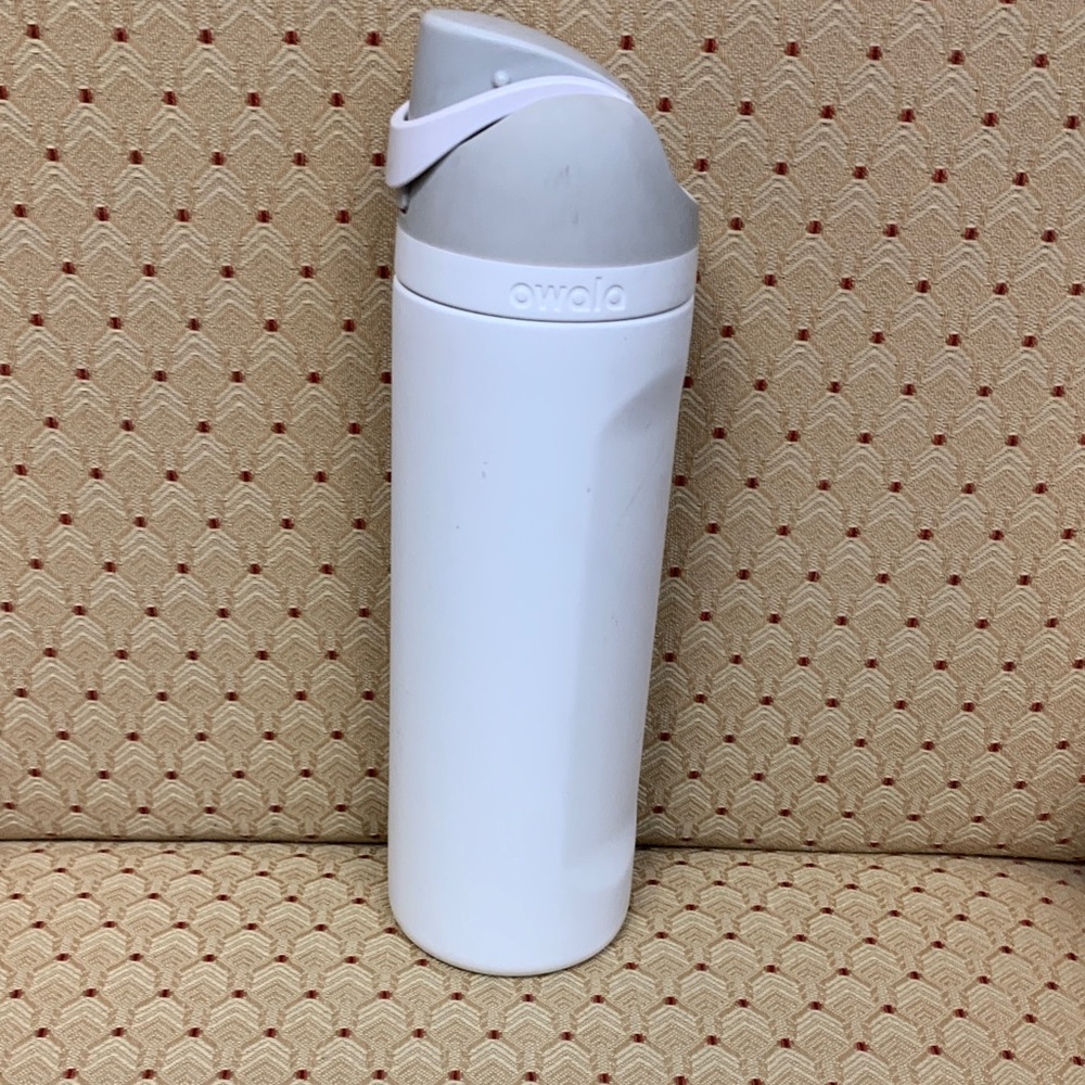 Owala White & Light Gray Spill-Proof Water Bottle WITH STRAW